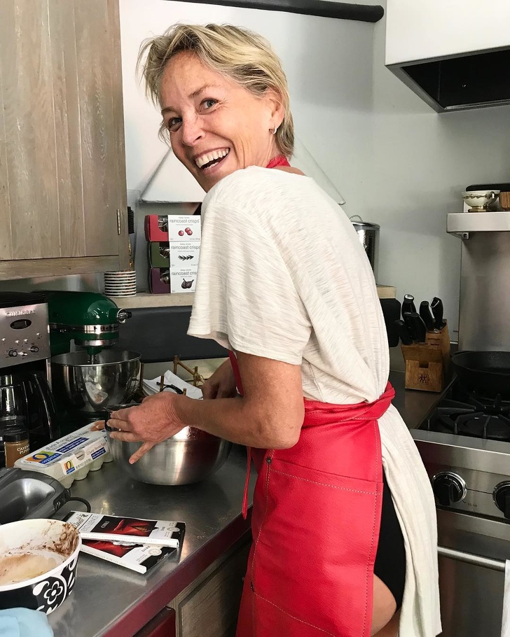 Sharon Stone baking a Sunday cake