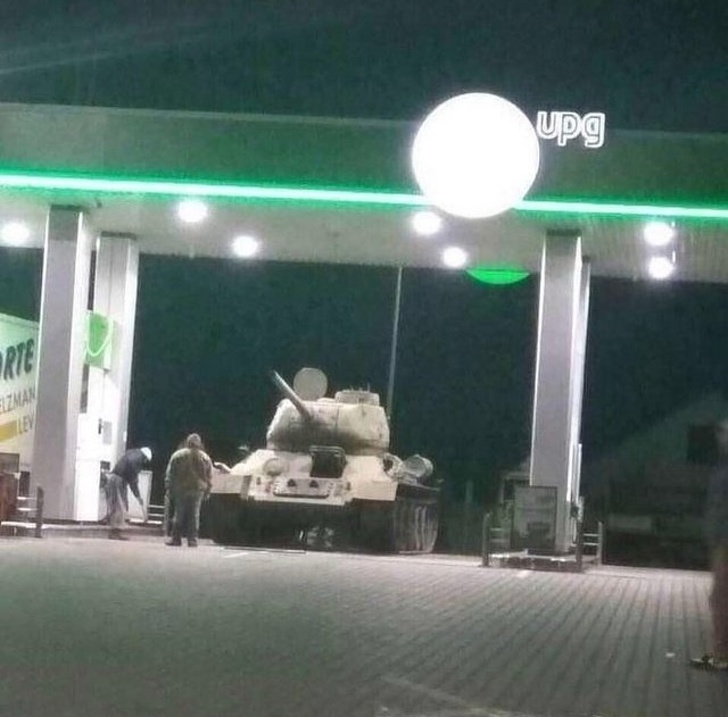 tank getting gas