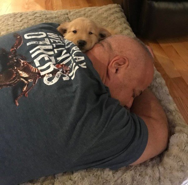 “After 4 years of begging, my mom finally let my dad get a puppy!”