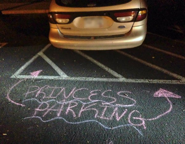 My friend parked like a d-bag. The neighbor kids left him a message.