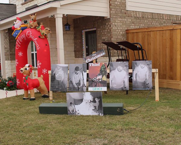 My neighbor got his reindeer decorations stolen so they put out grinch ones instead.