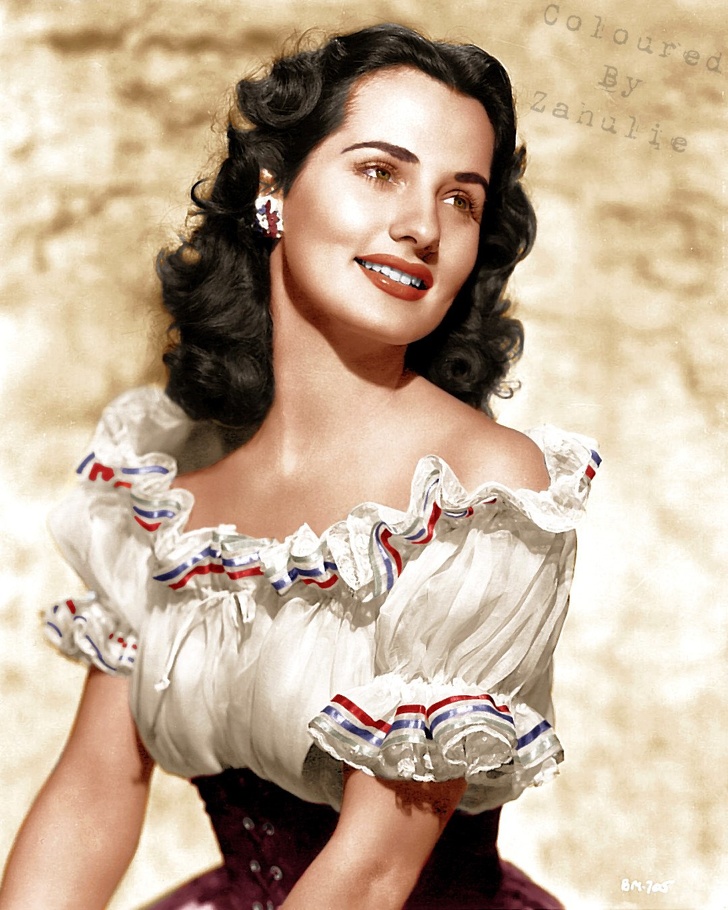 Brenda Marshall, 1942