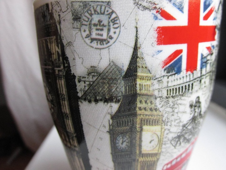 “My London tourist mug has The Louvre on it.”