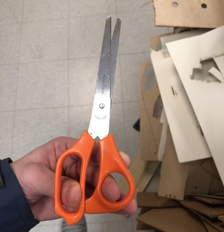 These scissors that don’t close all the way