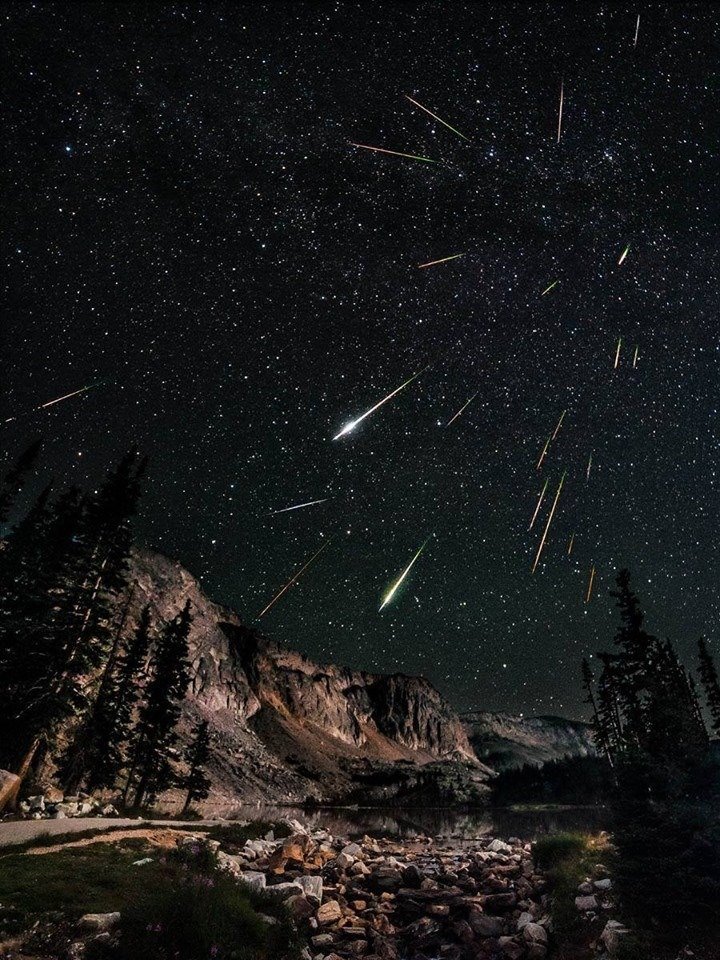 long exposure meteor shower