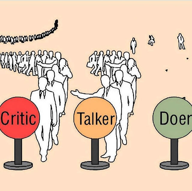 fact critic talker doer - Panorama camara na presa Critic, No Talker Doer