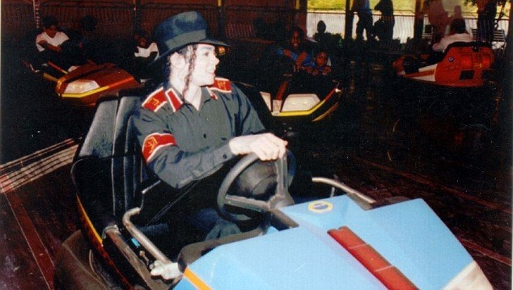 historical pic michael jackson neverland car