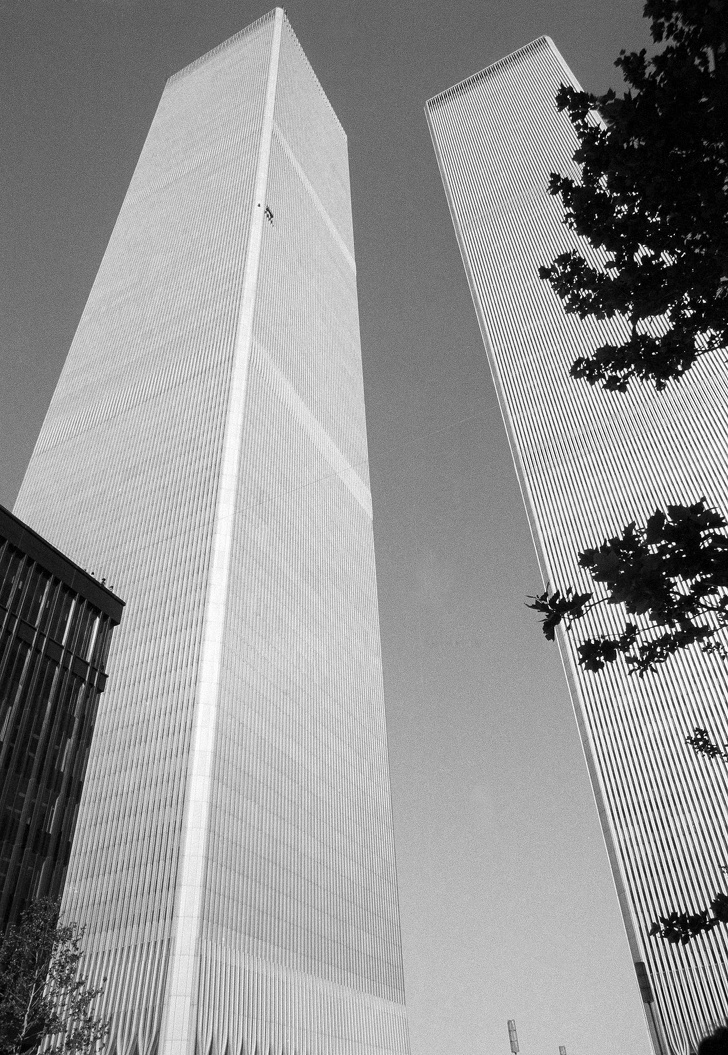 historical pic george willig world trade center