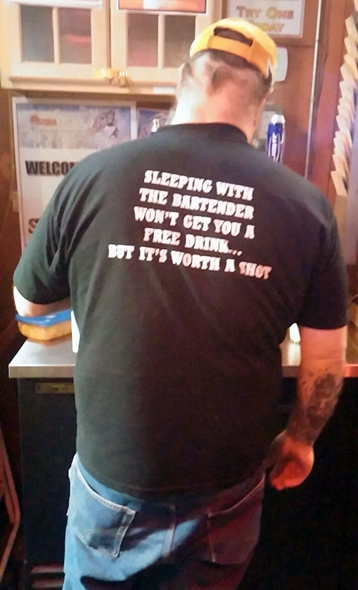 funny t shirt for bartender - The On Welco Sleeping With The Bartender Won'T Get You A Free Drink.... But It'S Worth Ashar