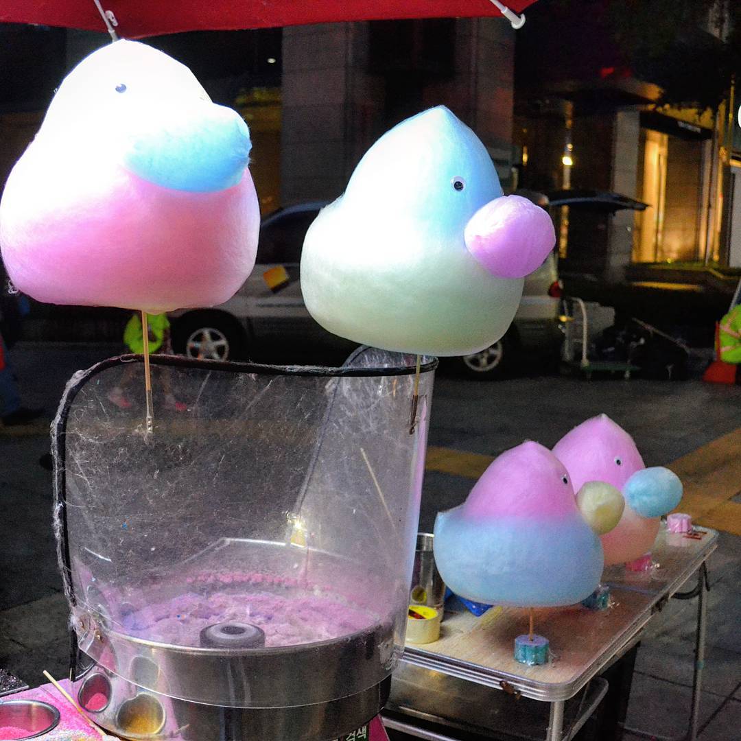 Koreans are fond of candy floss — you can buy it everywhere.