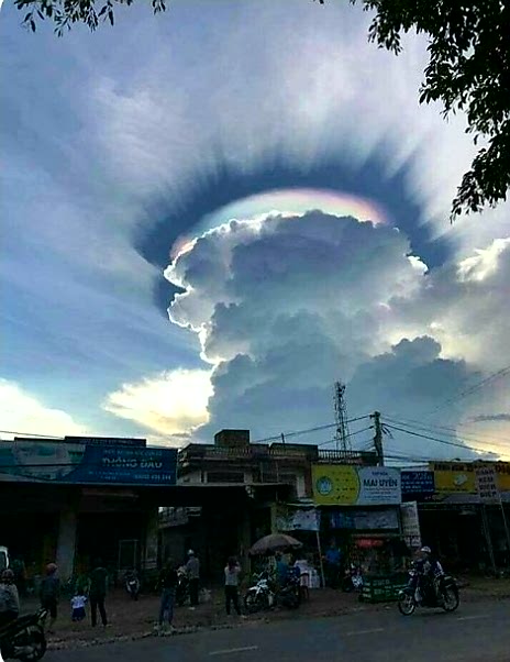 circle rainbow cloud