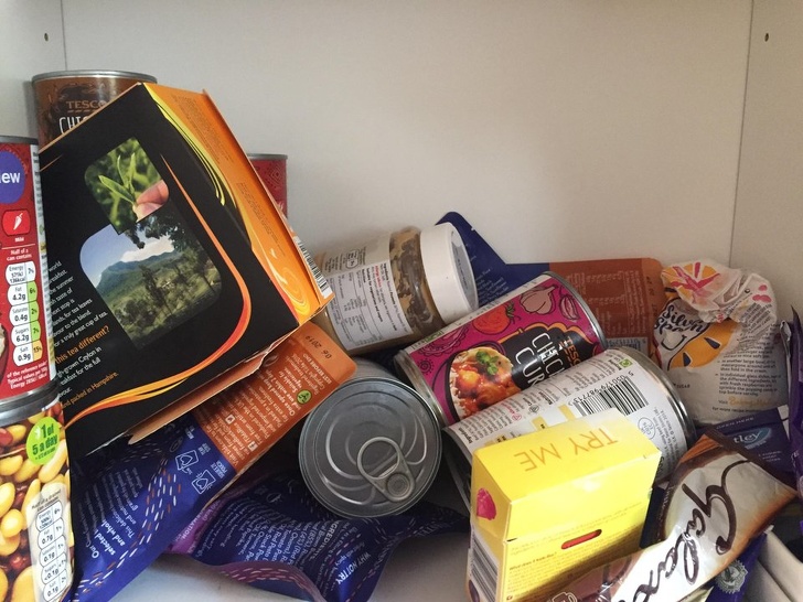 “This is my boyfriend’s food cupboard. I think he must just pour his shopping bags directly in the cupboard, instead of unpacking them.”