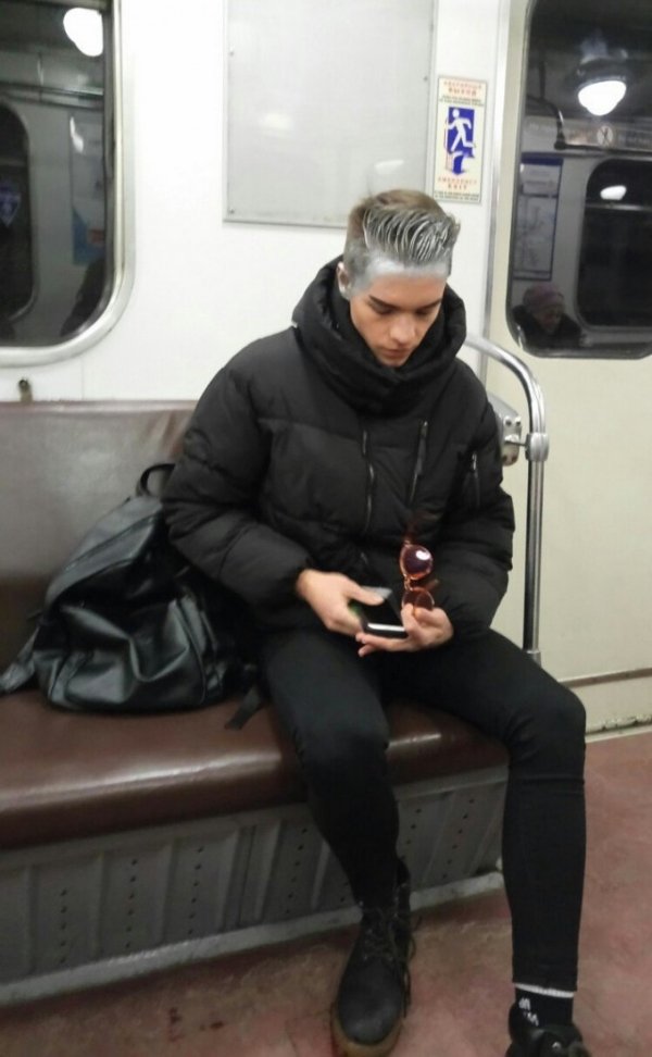 31 WTF people seen on the subway