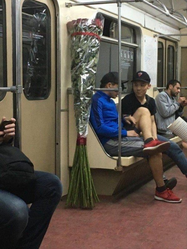 31 WTF people seen on the subway