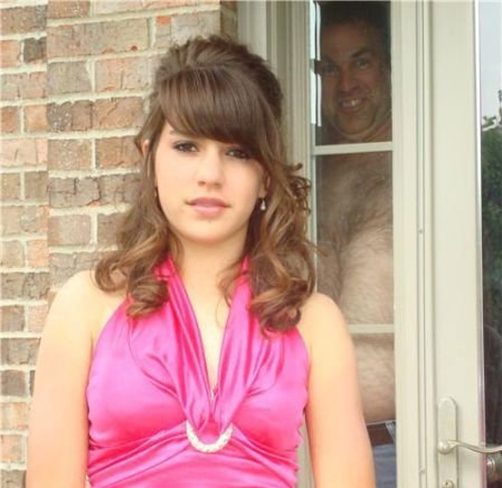 What a wonderful way to celebrate your daughter’s prom... by ruining the picture.