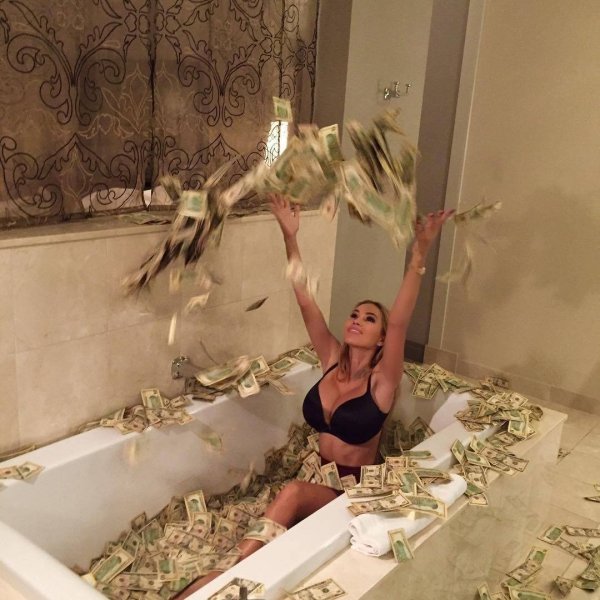 money bathtub