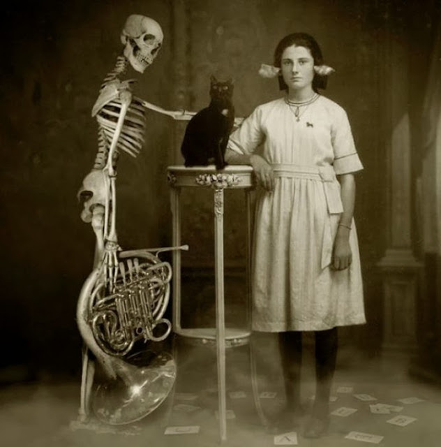 50 creepy vintage photos