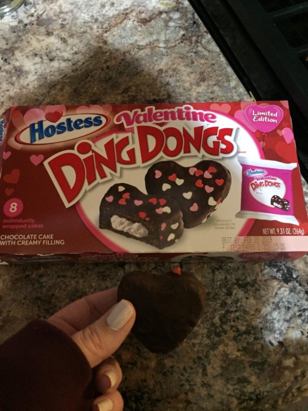 hostess valentine ding dong - Limited Edition Hostess Valentino Dongs Hostess Videti Ondoncs individually wrapped cakes Net Wt. 931 Ol. 2649 Chocolate Cake With Creamy Filling