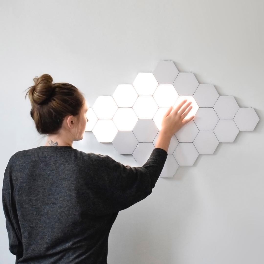 These magnet lamps turn on and off with a simple tap. Too bright? Tap once or twice.
