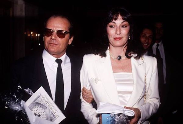 1986 – Jack Nicholson’s love children came out of the woodwork.
Despite being in a relationship with Anjelica Houston since 1973, it was revealed that he was stepping out on her, and leaving it in.