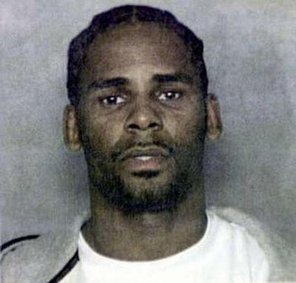 2002 – R. Kelly was revealed to be a perv.
This is when the truth came out, when he was indicted on 21 counts of child pornography, and the infamous peeing tape.