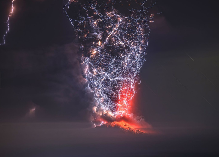 A volcanic eruption mixing with a bunch of thunder in a phenomenon called “Dirty Thunderstorms”