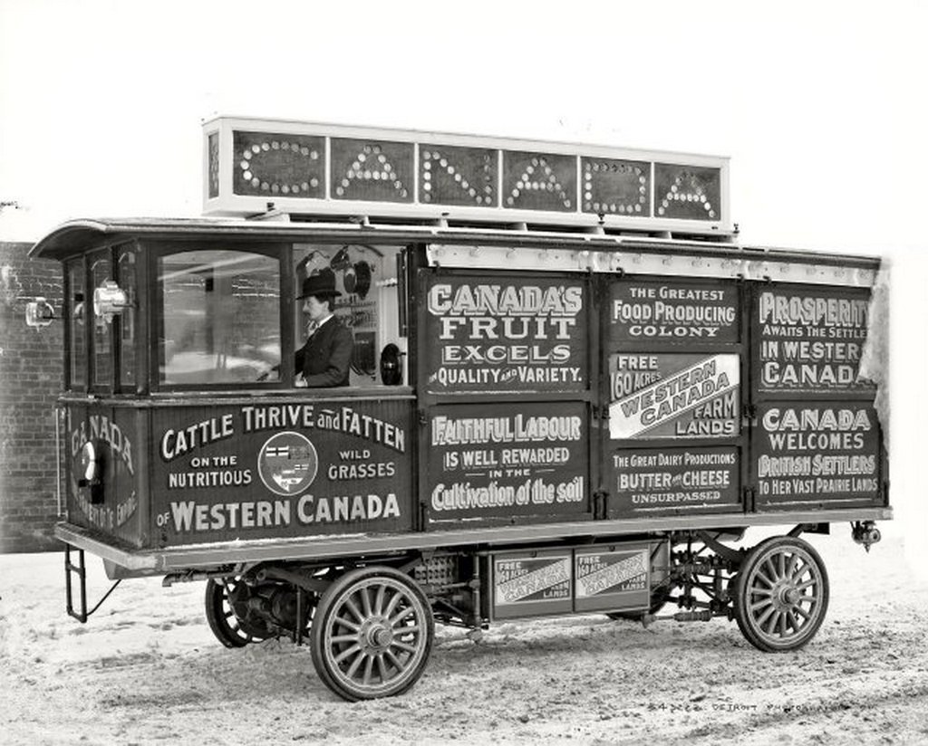 1905 - The Canadian Government Colonization Company Motor Car advertises certain prosperity in Western Canada