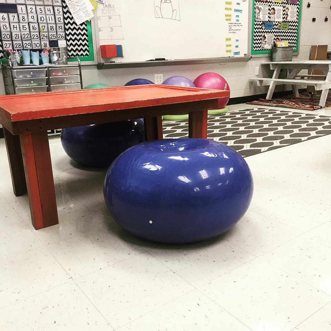 A teacher got these amazing flexible seats for her classroom.