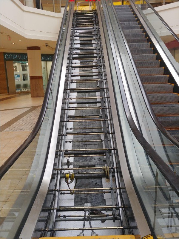 This is what a ‘bare’ escalator looks like.