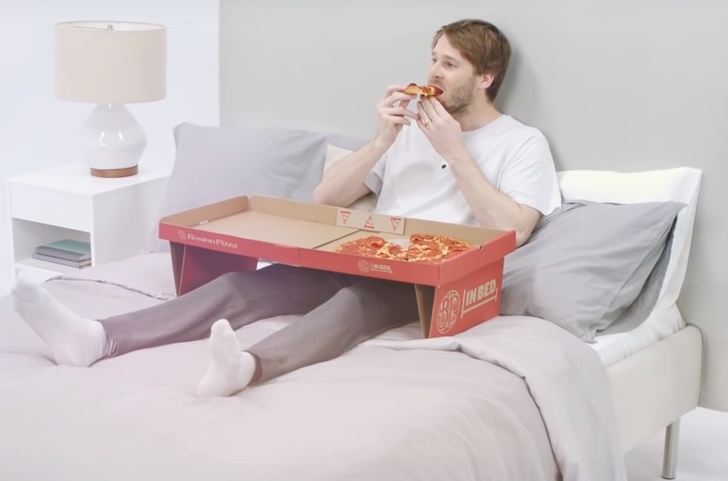 This pizza box can be turned into a table