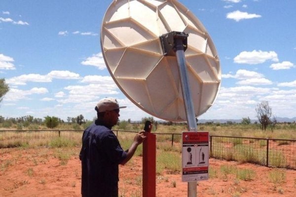 Cell phone hotspot in Australia. Set your phone on the post, dish focuses the signal to the nearest tower. 100% passive, tool itself uses no power.