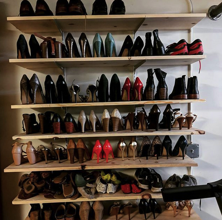 “Hey Babe, can you build ’us’ some shoe shelves?”