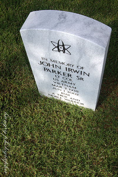 atheist gravestone - In Memory Of John Irwin Parker Sr Lt Col Us Army Vietnam Juni 2002 Bsm Notland Warior Xsex