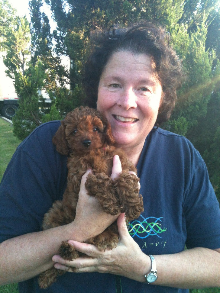 “My mother had wanted a miniature poodle for over 30 years. This is the day Zoe came home.”