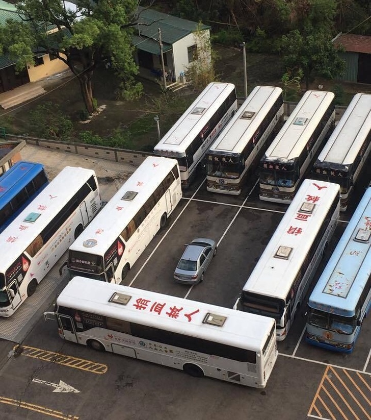 bus parking revenge