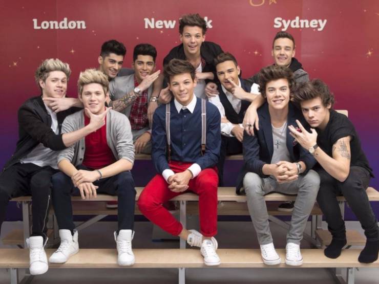 When One Direction was still together, the boys took a group shot with their wax figures.