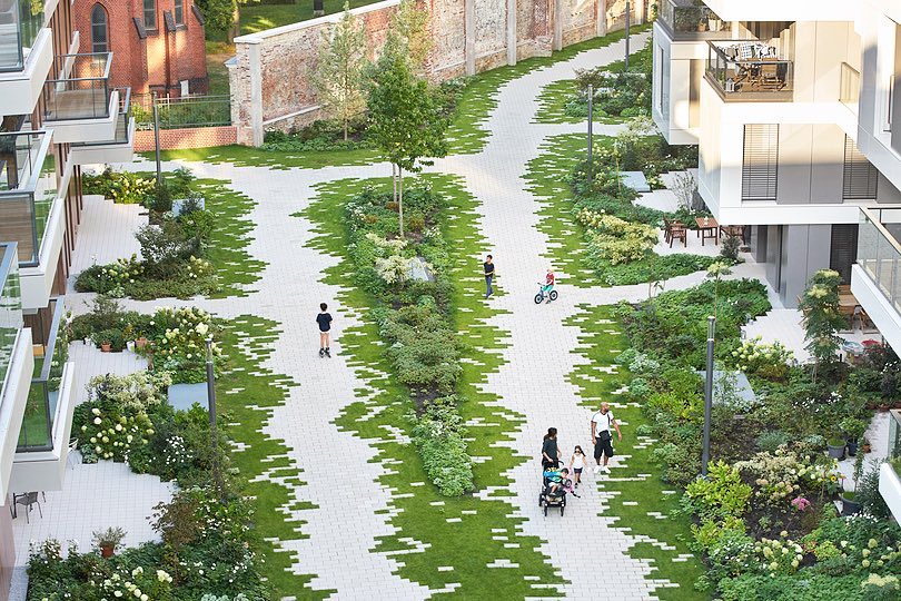 An urban garden inside the city to help you escape the concrete jungle.