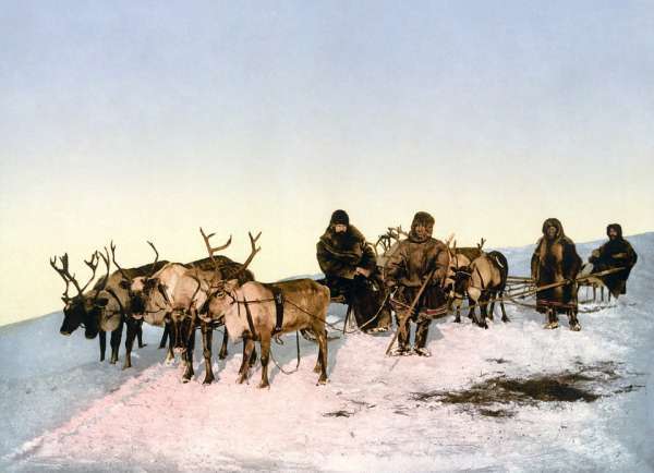 According to the history experts, early humans started exploring the Arctic around 10,000 years ago.