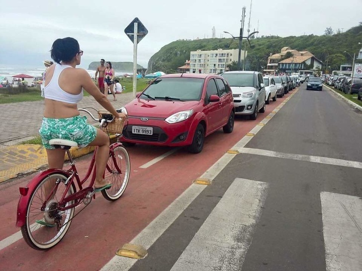 The first bike lane for cars has now been released!