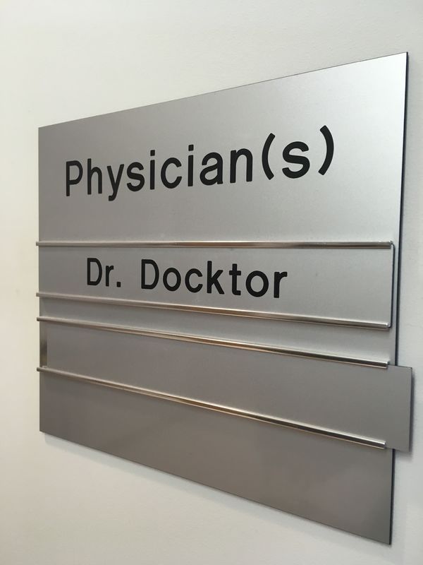 fail sign - Physicians Dr. Docktor