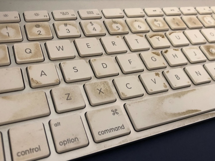 People who have dirty keyboards.
