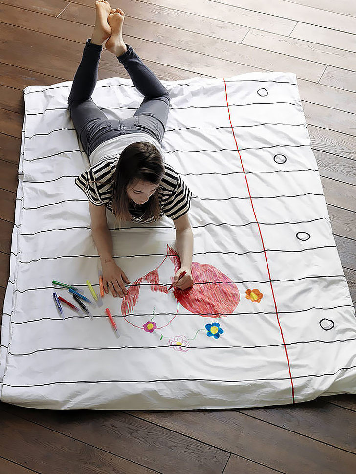 This blanket you can draw on.