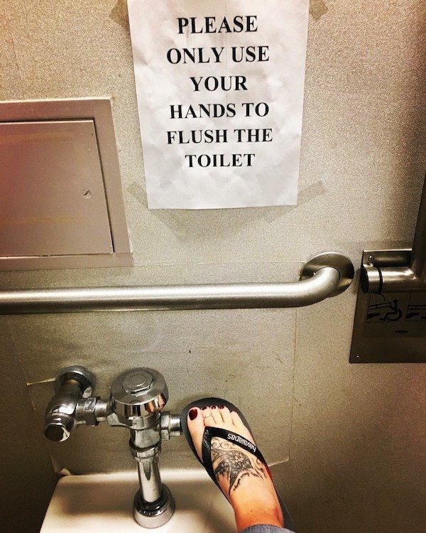 Please Only Use Your Hands To Flush The Toilet Spubben