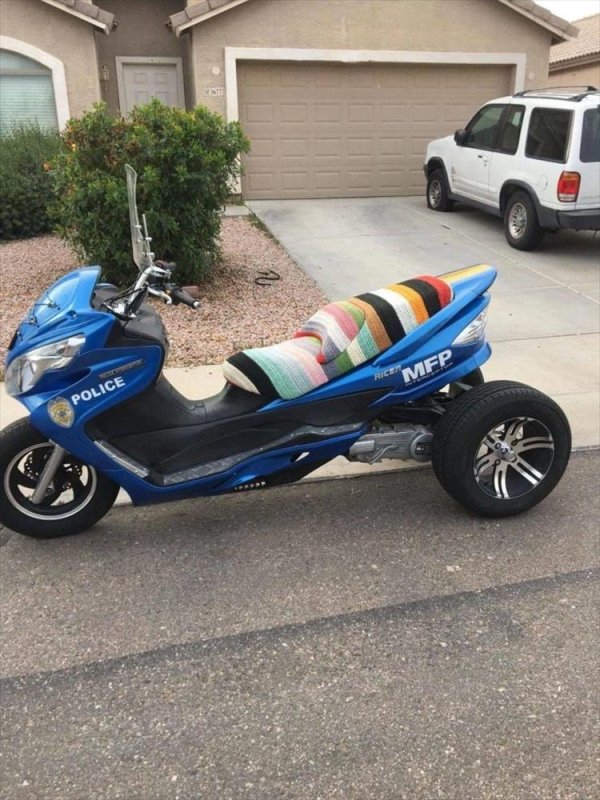 stretch scooter - Mfp Police