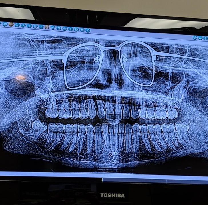 dentist panoramic funny - OBR0000000000" Toshiba