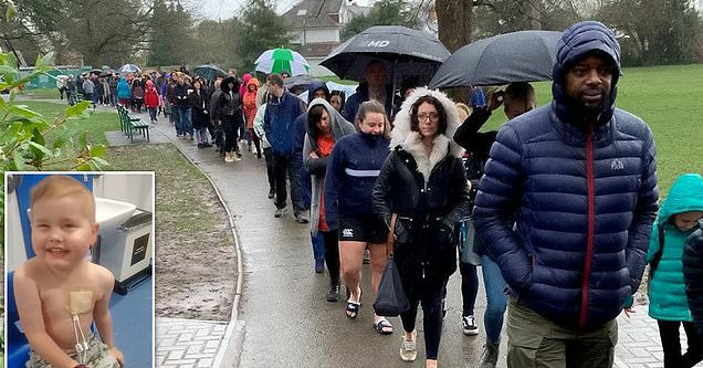 record setting 5000 people stand in the rain for hours to see if they are a stem cell match for 5 year old battling cancer