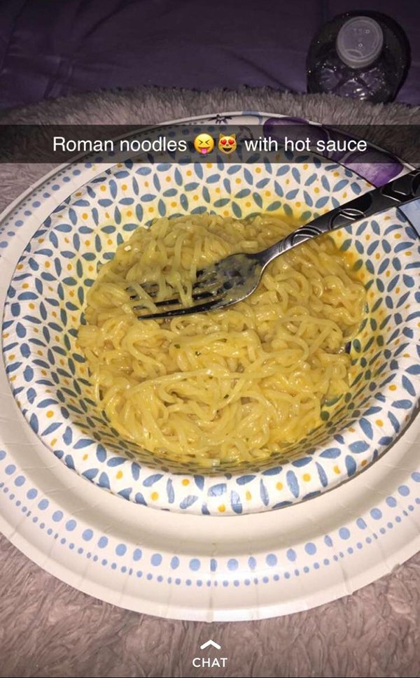 dish - Roman noodles with hot sauce Chat