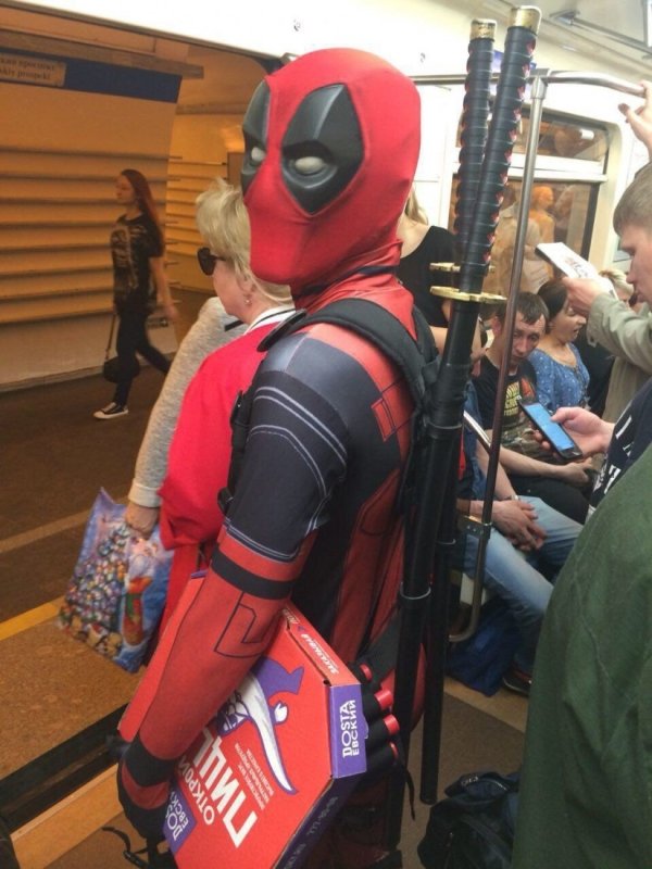 30 Strange things spotted on the subway.