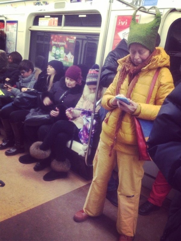 30 Strange things spotted on the subway.