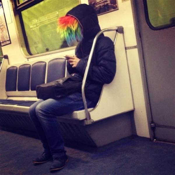 30 Strange things spotted on the subway.